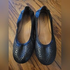 Vionic Black Robyn Leather Ballet Flats Size 7